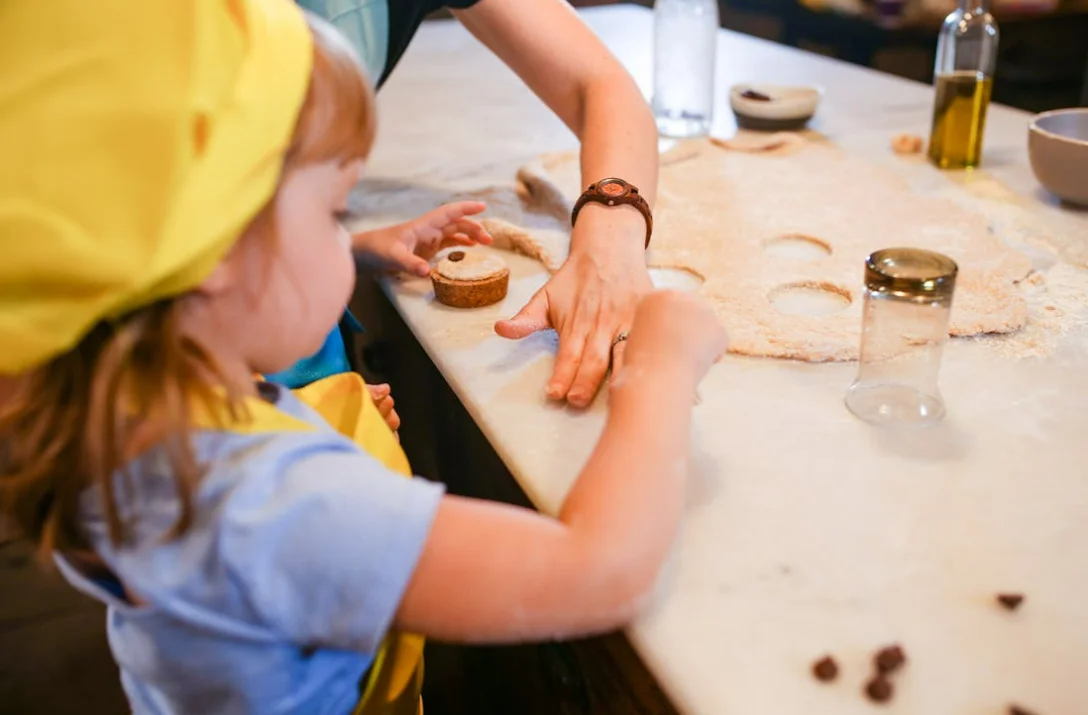 Stafford Heights cupcake stand